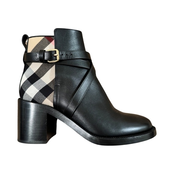 Burberry Pryle Equestrian Check Ankle Booties - PERFECT CONDITION - Picture 2 of 9